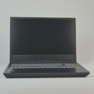 Hier siehst Du ein Nexoc 1524 3D-Scan-Laptop mit AMD Ryzen 3600 aufgelappt